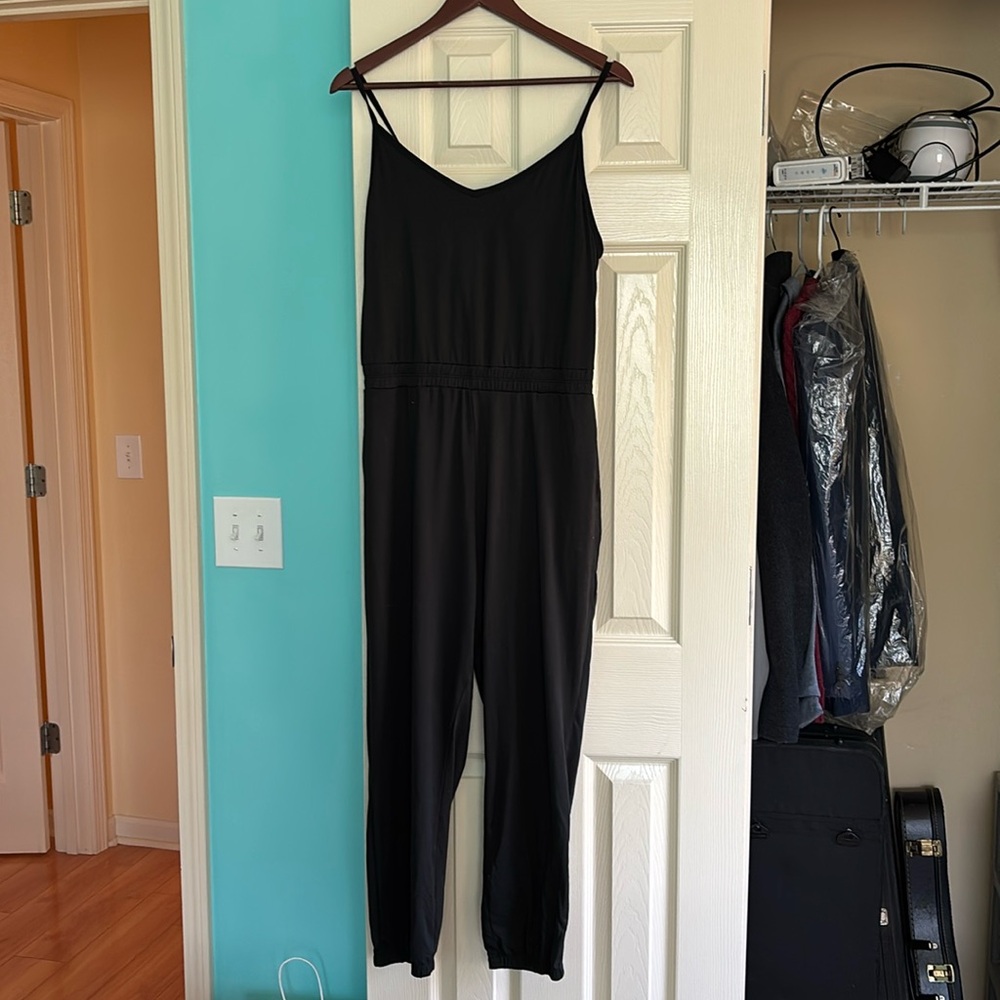 Vuori Jumpsuit Black